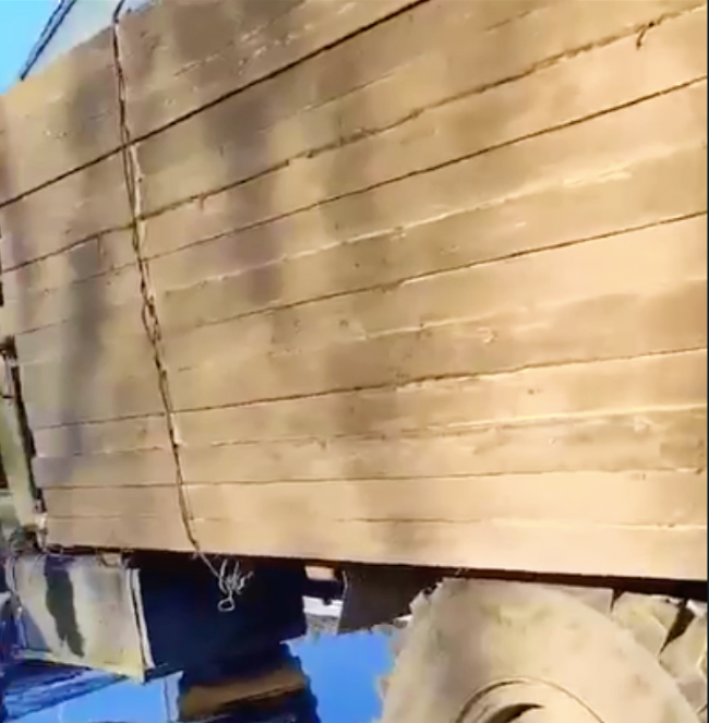 Bazı Rus zırhlılarının 'tahtalarla' örülerek güçlendirilmek istendiği görülüyor.